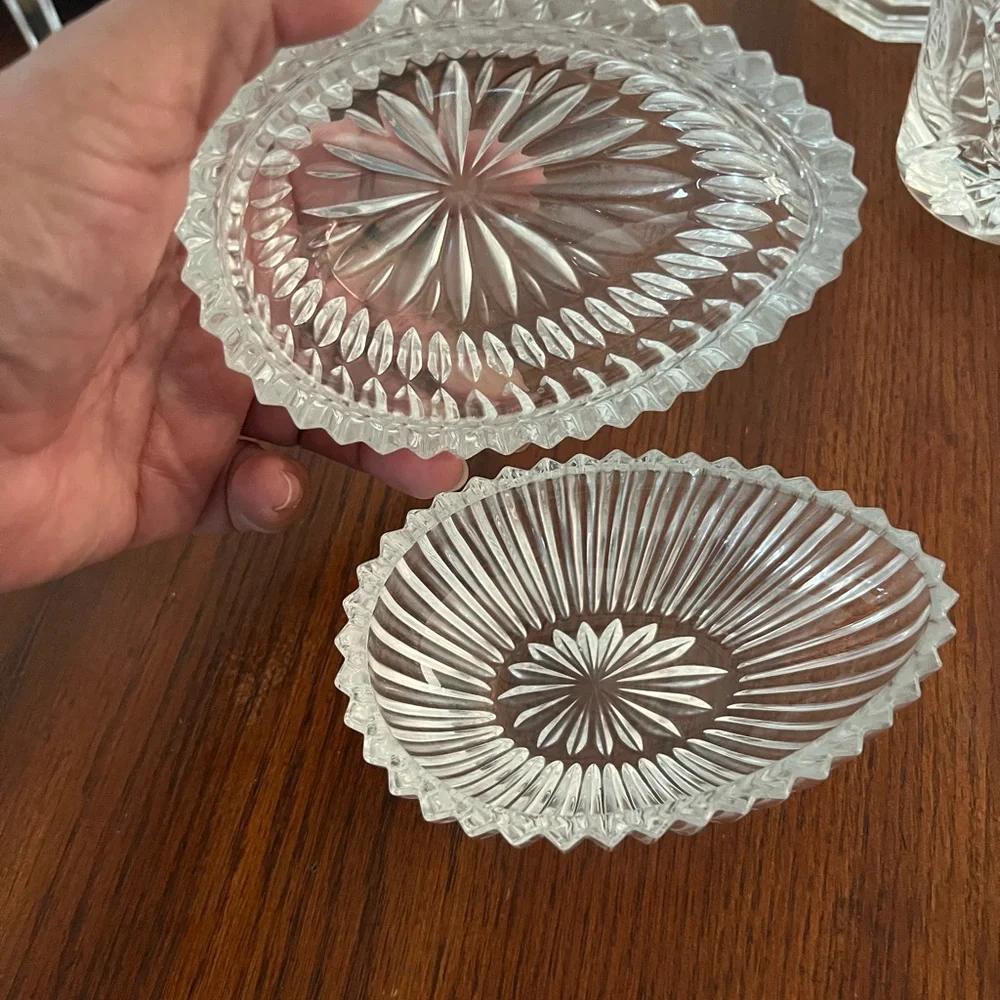 Vintage Clear Cut Crystal Egg‎ Shaped Trinket Jewelry Box Lidded Dish Sunburst